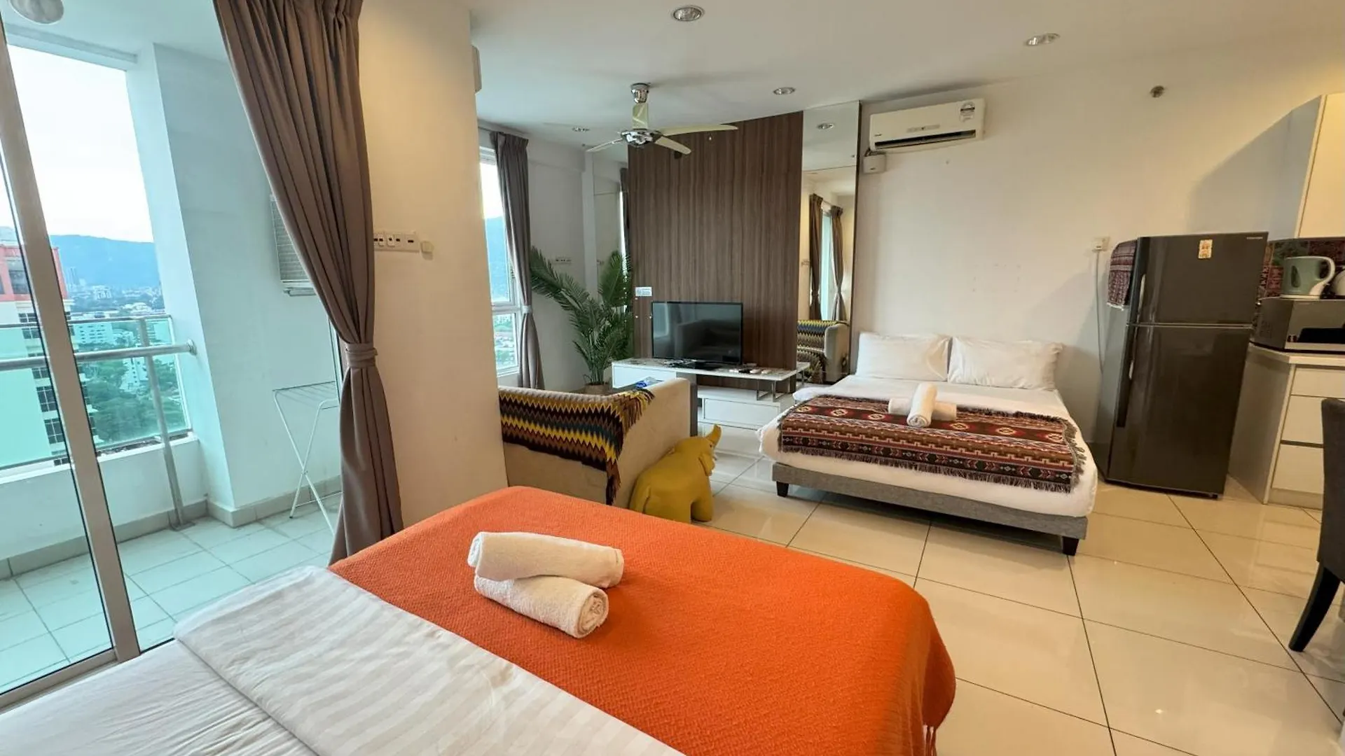 Georgetown Mansion One Apartment By Jere Penang Gleneagles Gurney 0*, George Town